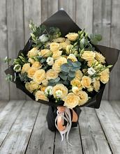 Букет цветов из:  Розы и Лизиантусы в Дор
