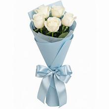 Букет 5 Белых роз Проуд в Дор