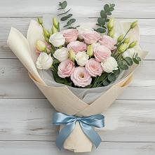 Букет цветов из:  Лизиантусы в Дор