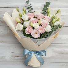 Букет цветов из:  Лизиантусы в Дор