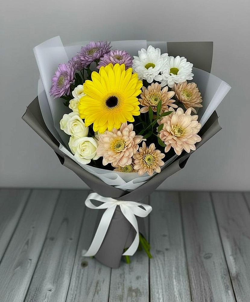 Букет цветов из: Розы, Герберы и Хризантемы в Дор