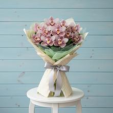 Букет цветов из:  Орхидеи и Розы в Дор