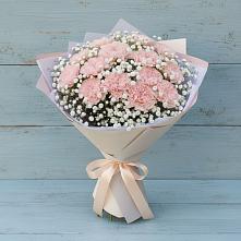 Букет цветов из:  Гвоздики в Дор
