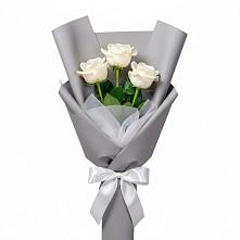 Букет 3 белые розы в Дор
