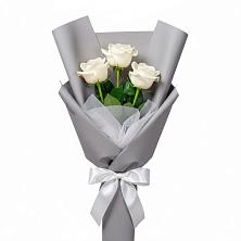 Букет 3 белые розы в Дор
