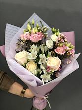 Букет цветов из:  Альстромерии, Розы и Лизиантусы #REPLACE_PRED# Дор