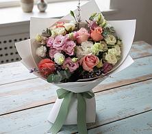 Букет цветов из:  Розы, Лизиантусы и Гвоздики в Дор