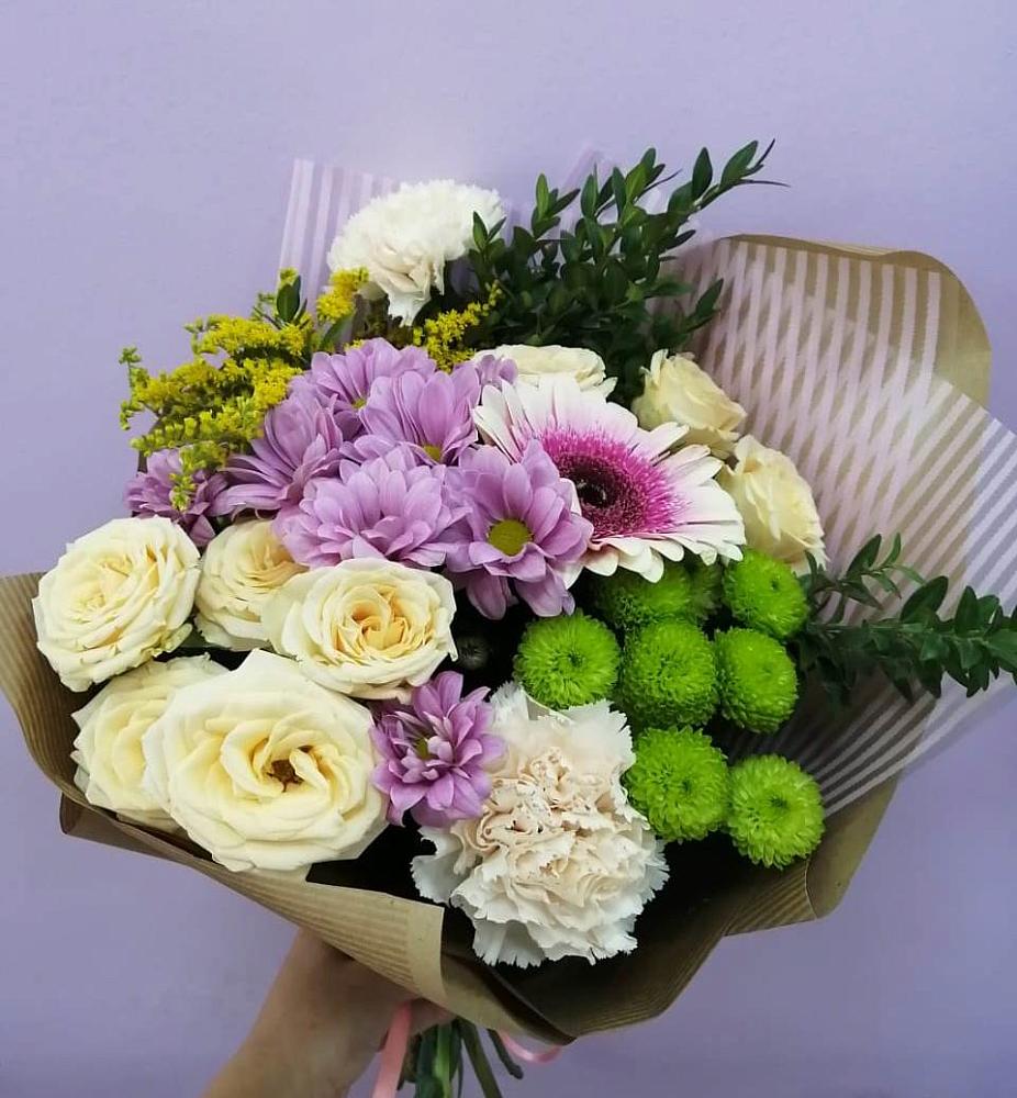 Букет цветов из: Хризантемы, Розы, Гвоздики и Герберы в Дор