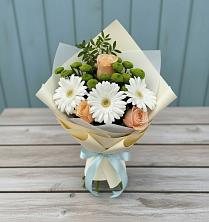 Букет цветов из:  Герберы, Розы и Хризантемы в Дор