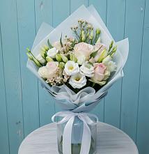 Букет цветов из:  Розы и Лизиантусы в Дор