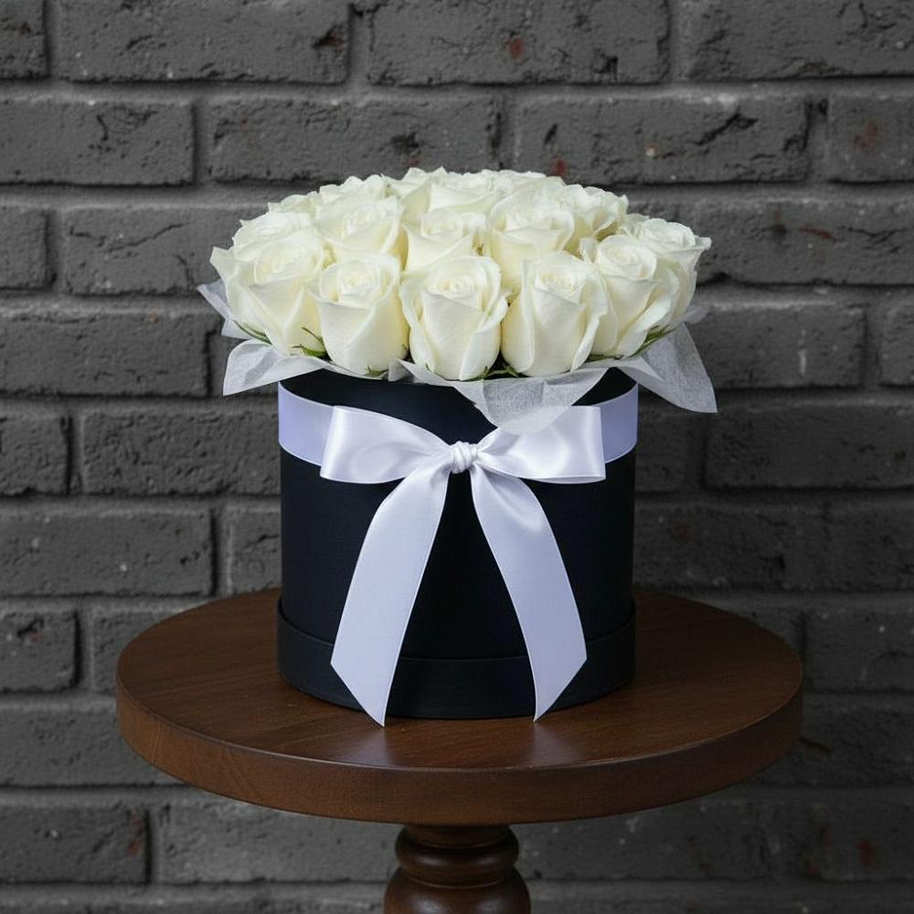 Цветочная композиция из Розы в шляпной коробке в Дор