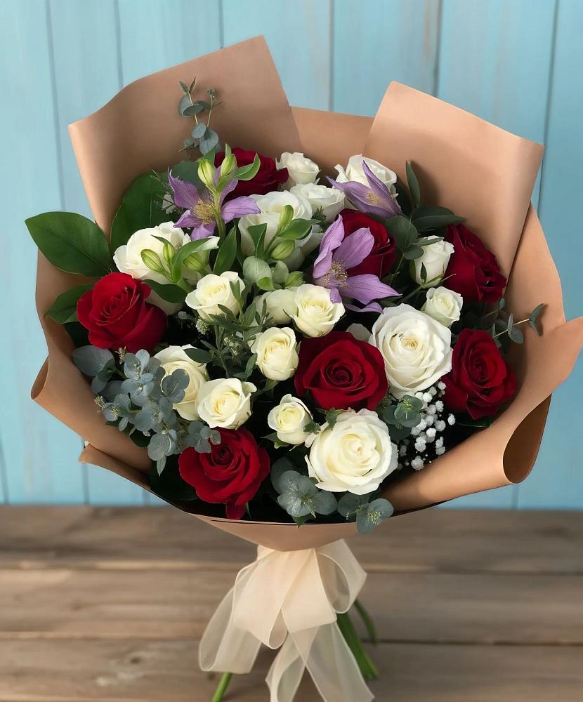 Букет цветов из: Розы и Альстромерии в Дор